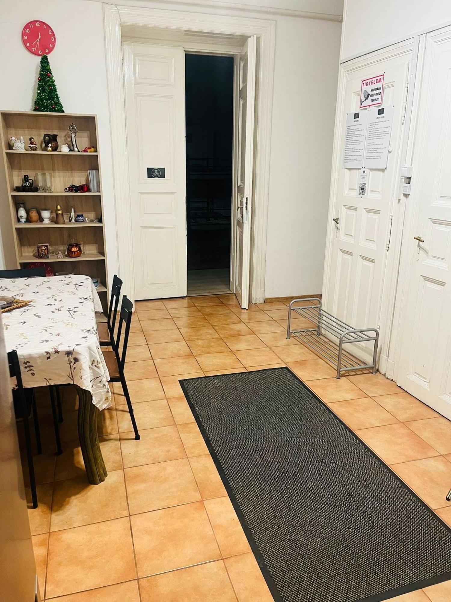Ejjeli Majom Hostel Budapeşte Dış mekan fotoğraf