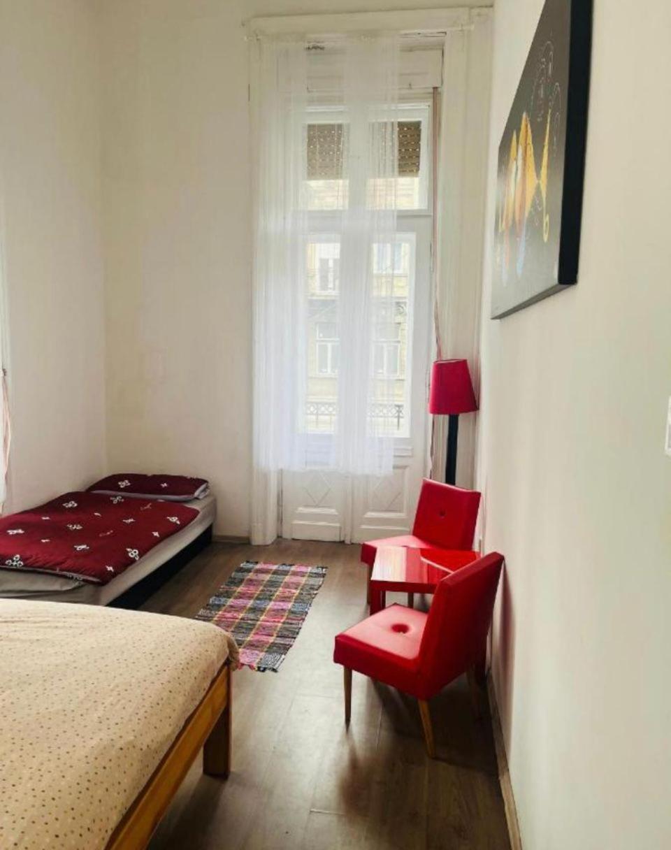 Ejjeli Majom Hostel Budapeşte Dış mekan fotoğraf